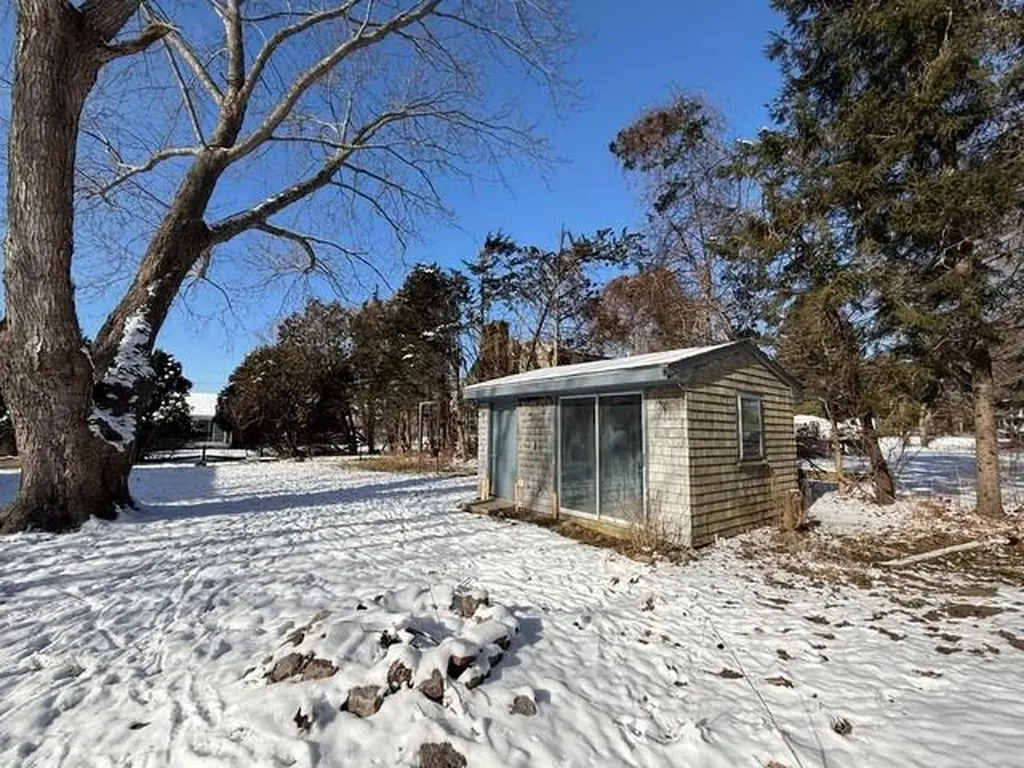 15 Chace Avenue Warren RI 02885