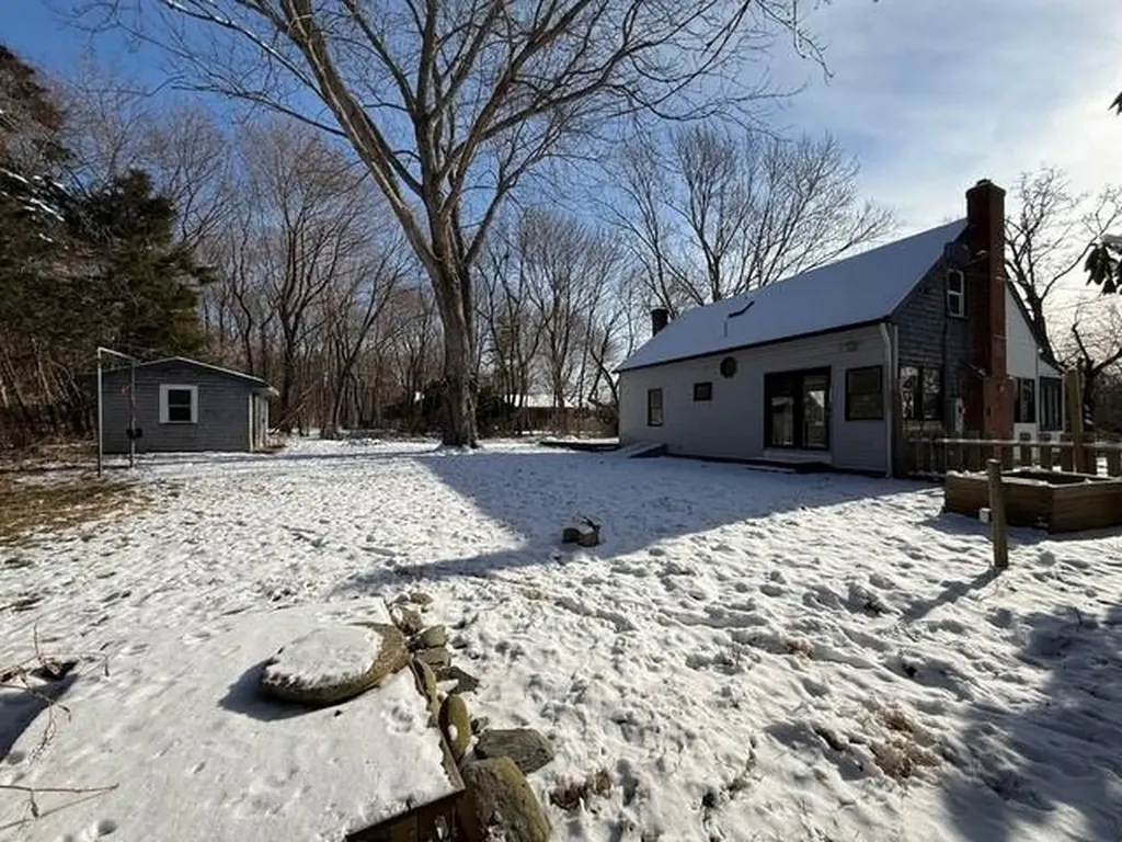 15 Chace Avenue Warren RI 02885