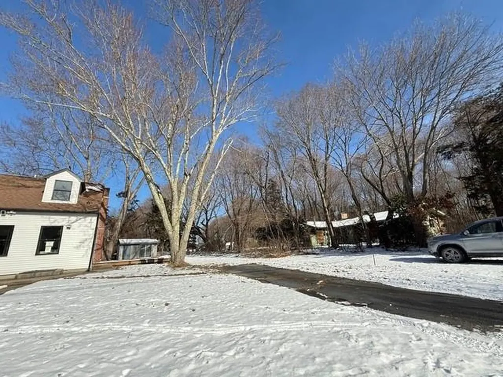 15 Chace Avenue Warren RI 02885