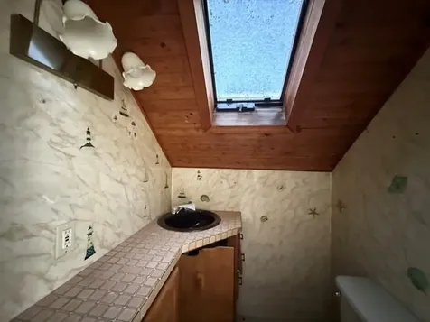 15 Chace Avenue Warren RI 02885