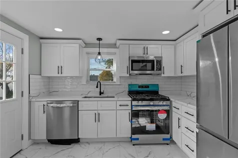 117 Kenneth Avenue Warwick RI 02889