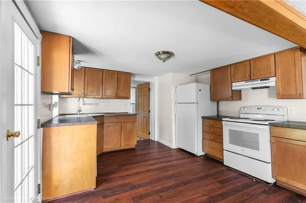 1021 Anthony Road Portsmouth RI 02871