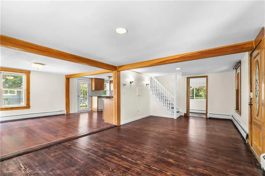 1021 Anthony Road Portsmouth RI 02871