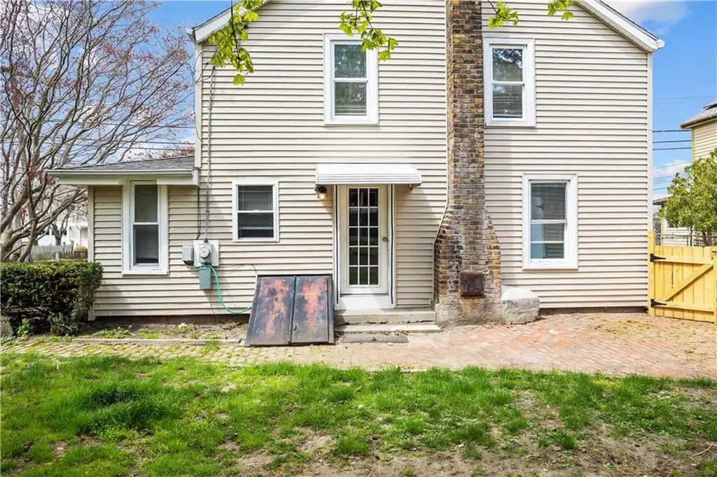 1021 Anthony Road Portsmouth RI 02871
