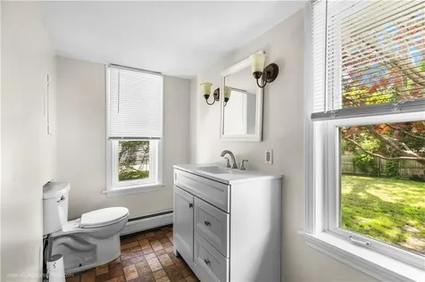 1021 Anthony Road Portsmouth RI 02871