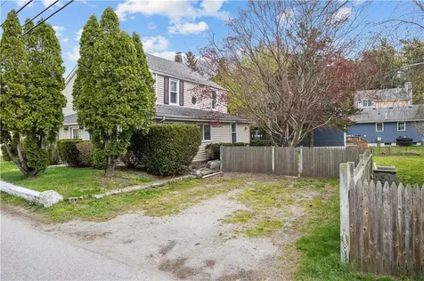 1021 Anthony Road Portsmouth RI 02871