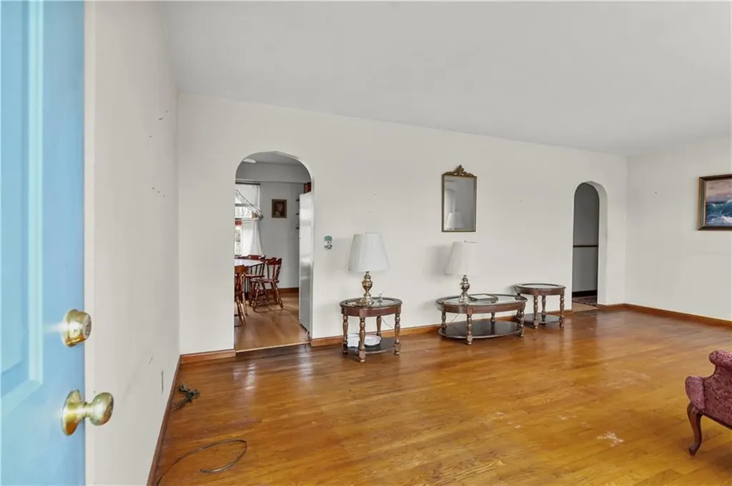 218 Bristol Ferry Road Portsmouth RI 02871