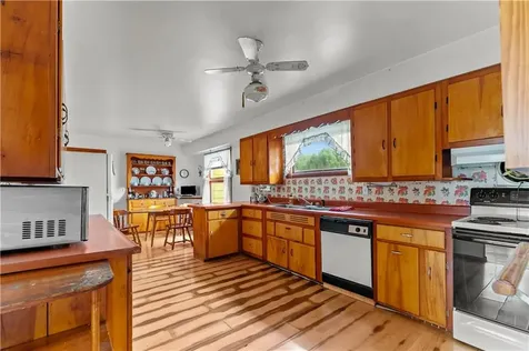 218 Bristol Ferry Road Portsmouth RI 02871