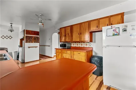 218 Bristol Ferry Road Portsmouth RI 02871