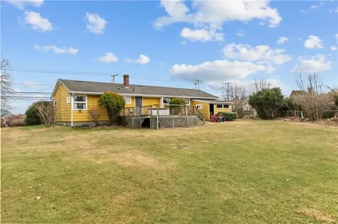 218 Bristol Ferry Road Portsmouth RI 02871