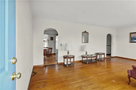 218 Bristol Ferry Road Portsmouth RI 02871