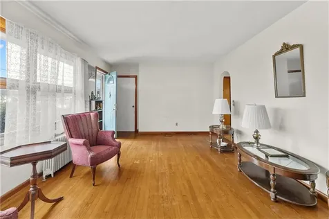 218 Bristol Ferry Road Portsmouth RI 02871