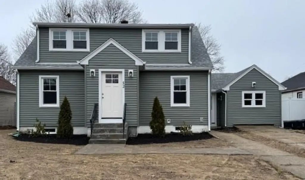 52 Buell Avenue North Smithfield RI 02896