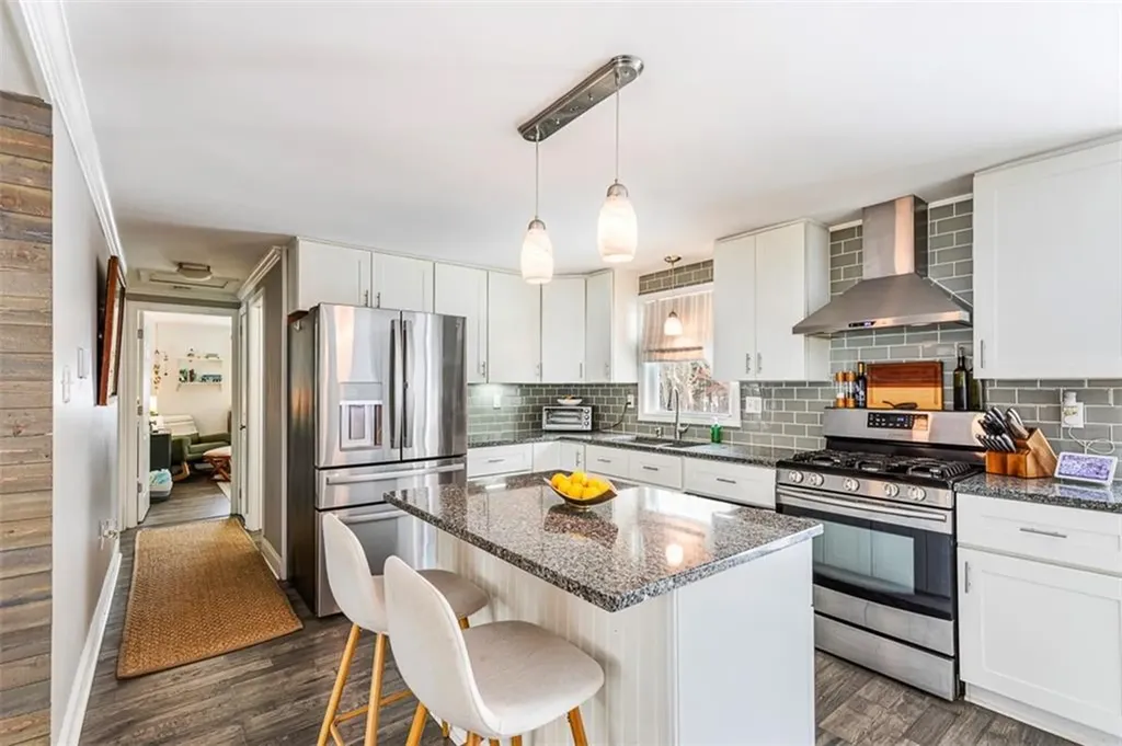 80 Leger Lane Tiverton RI 02878