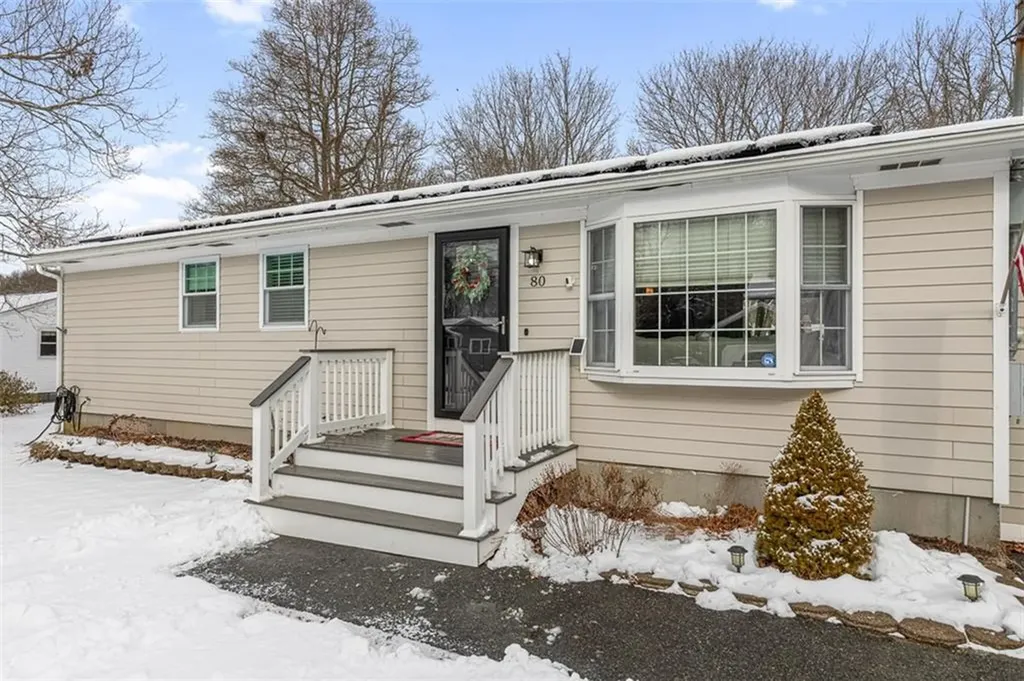 80 Leger Lane Tiverton RI 02878