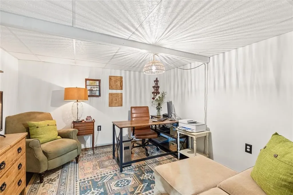 80 Leger Lane Tiverton RI 02878