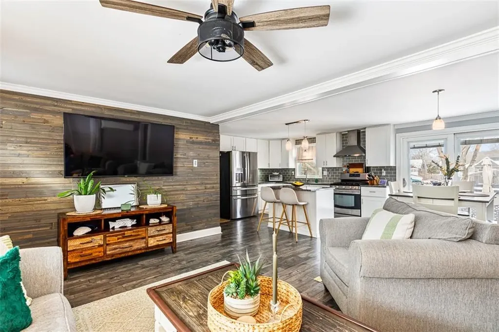 80 Leger Lane Tiverton RI 02878