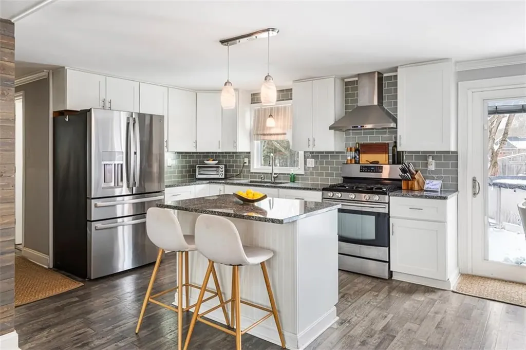 80 Leger Lane Tiverton RI 02878