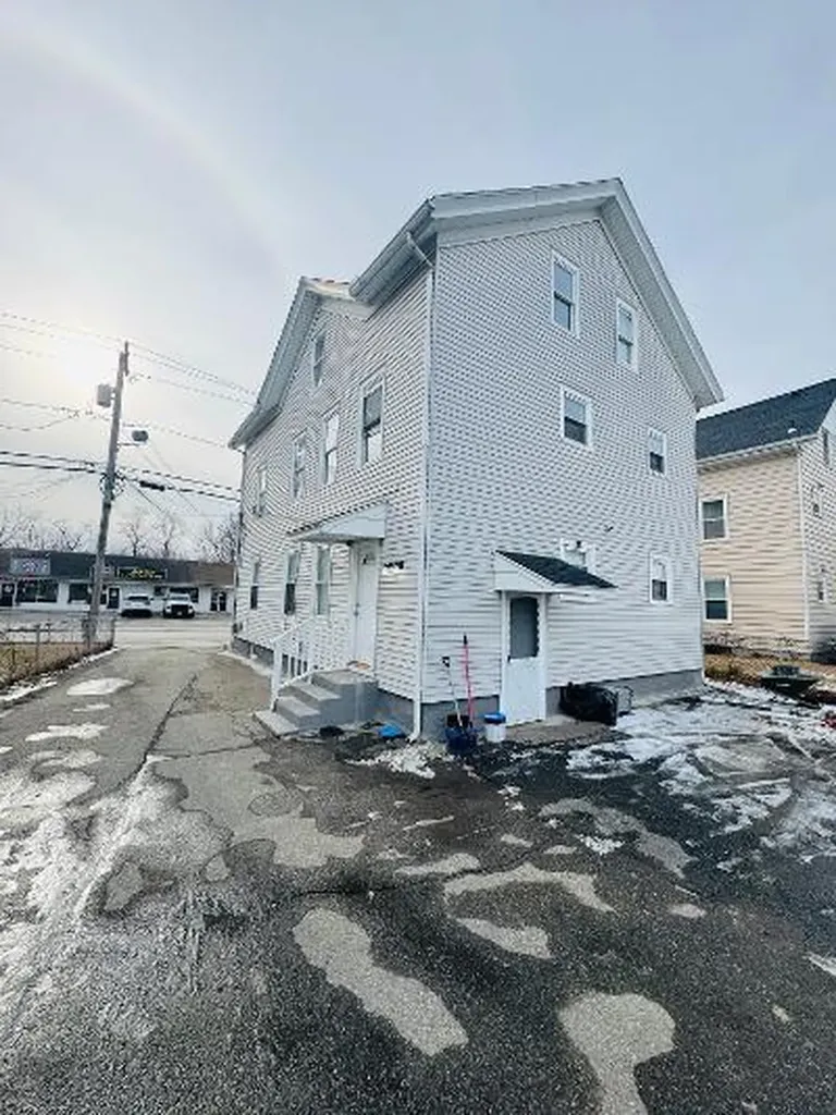 989 Mendon Road Cumberland RI 02864