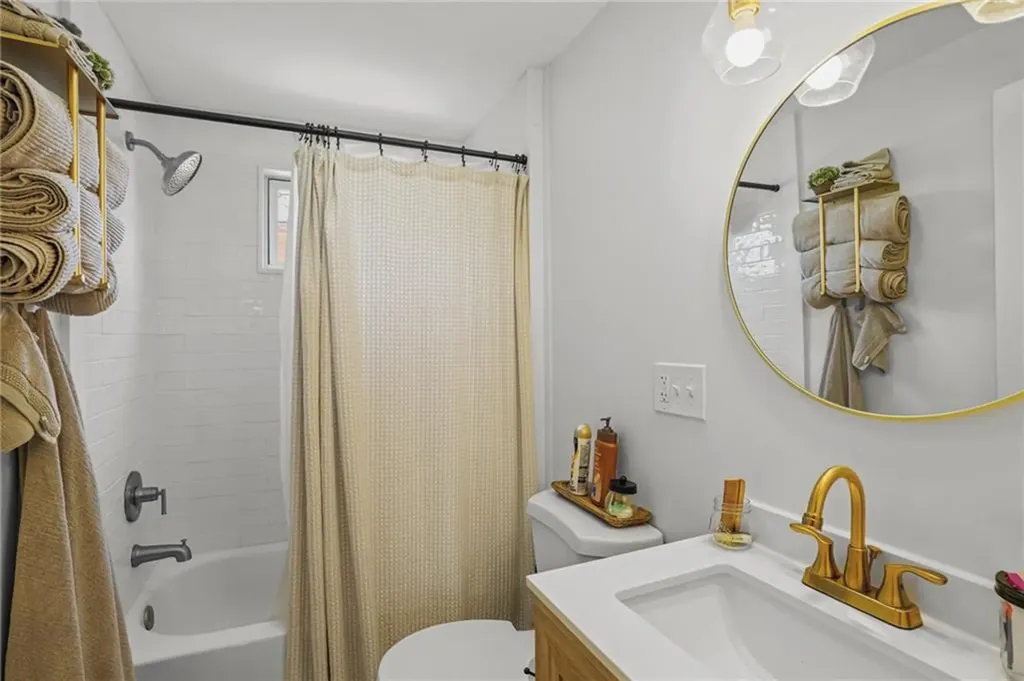 59 Morris Avenue Pawtucket RI 02860