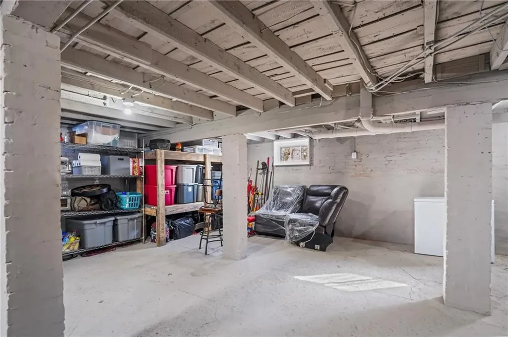 59 Morris Avenue Pawtucket RI 02860