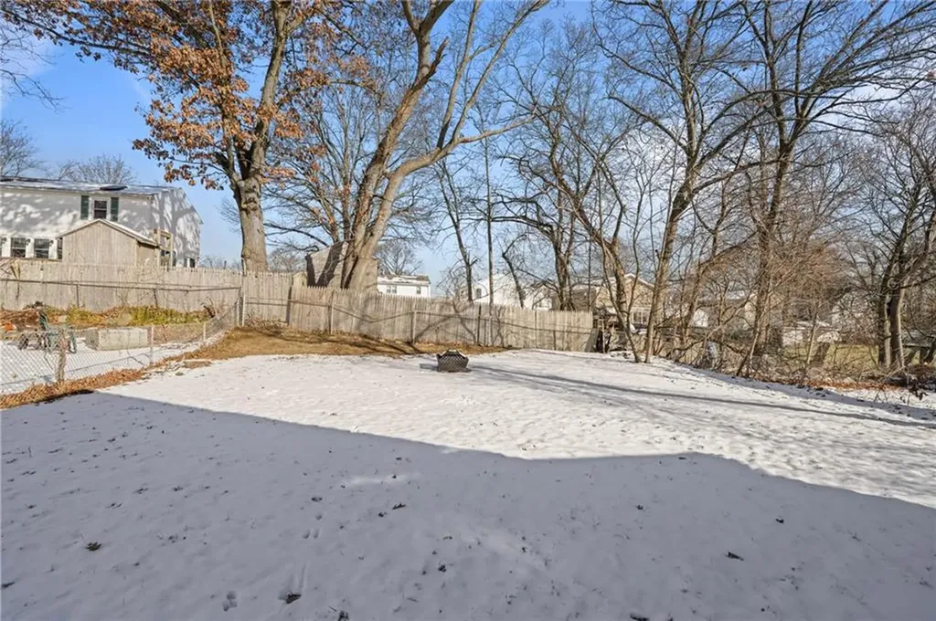 59 Morris Avenue Pawtucket RI 02860