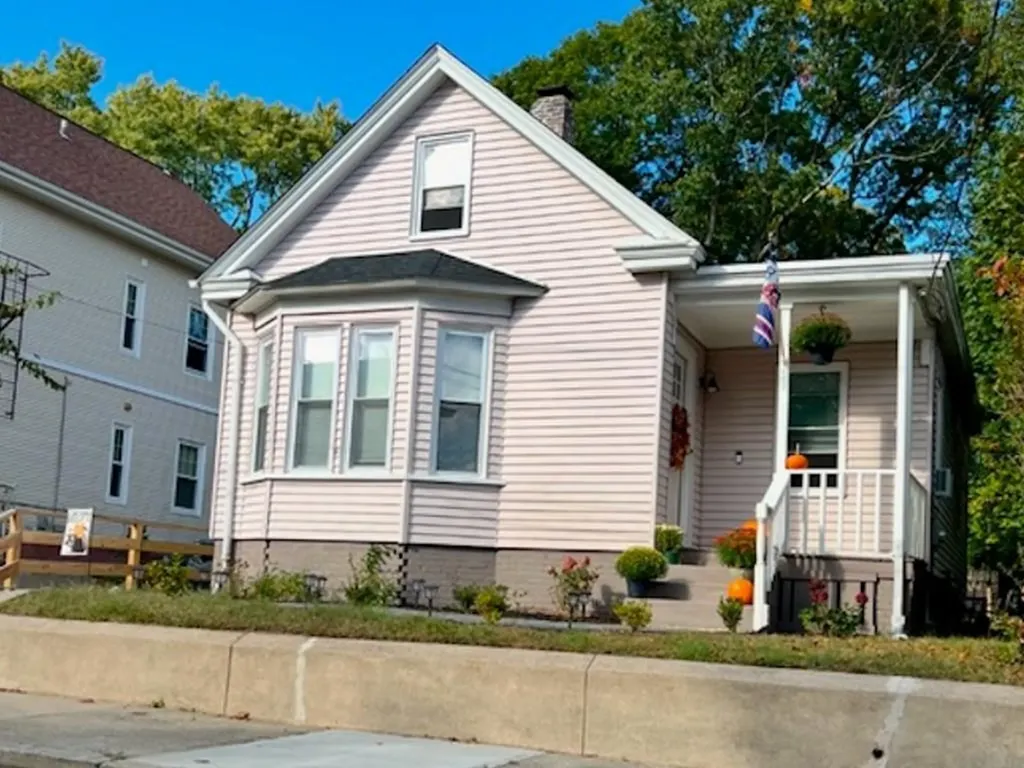 59 Morris Avenue Pawtucket RI 02860