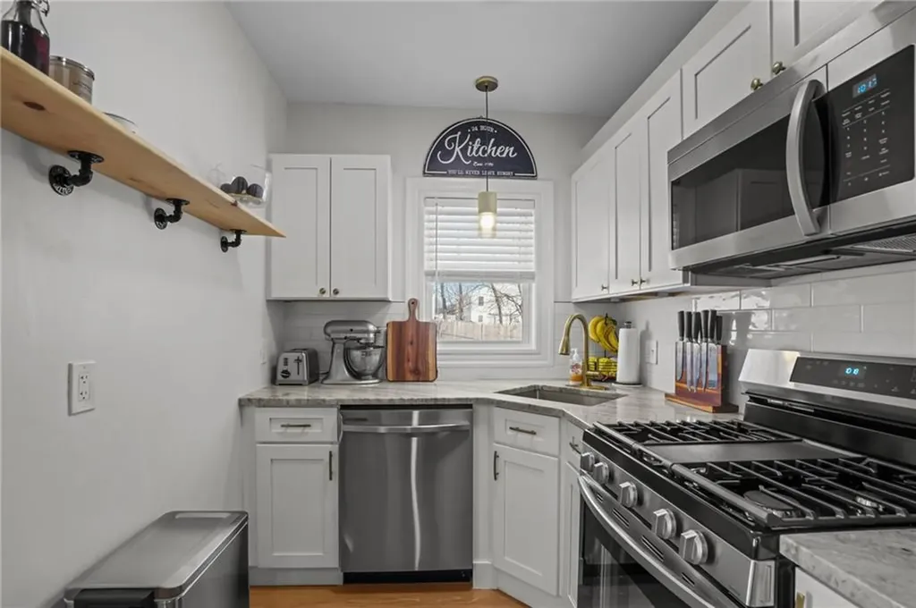 59 Morris Avenue Pawtucket RI 02860