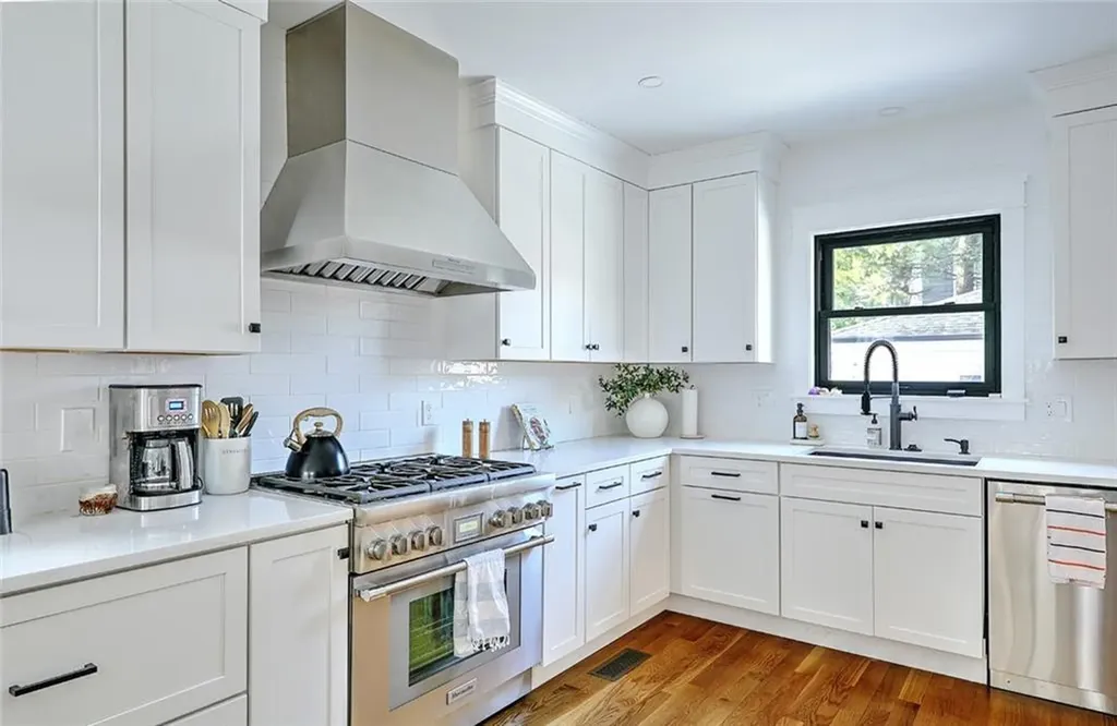 310 Elmgrove Avenue Providence RI 02906