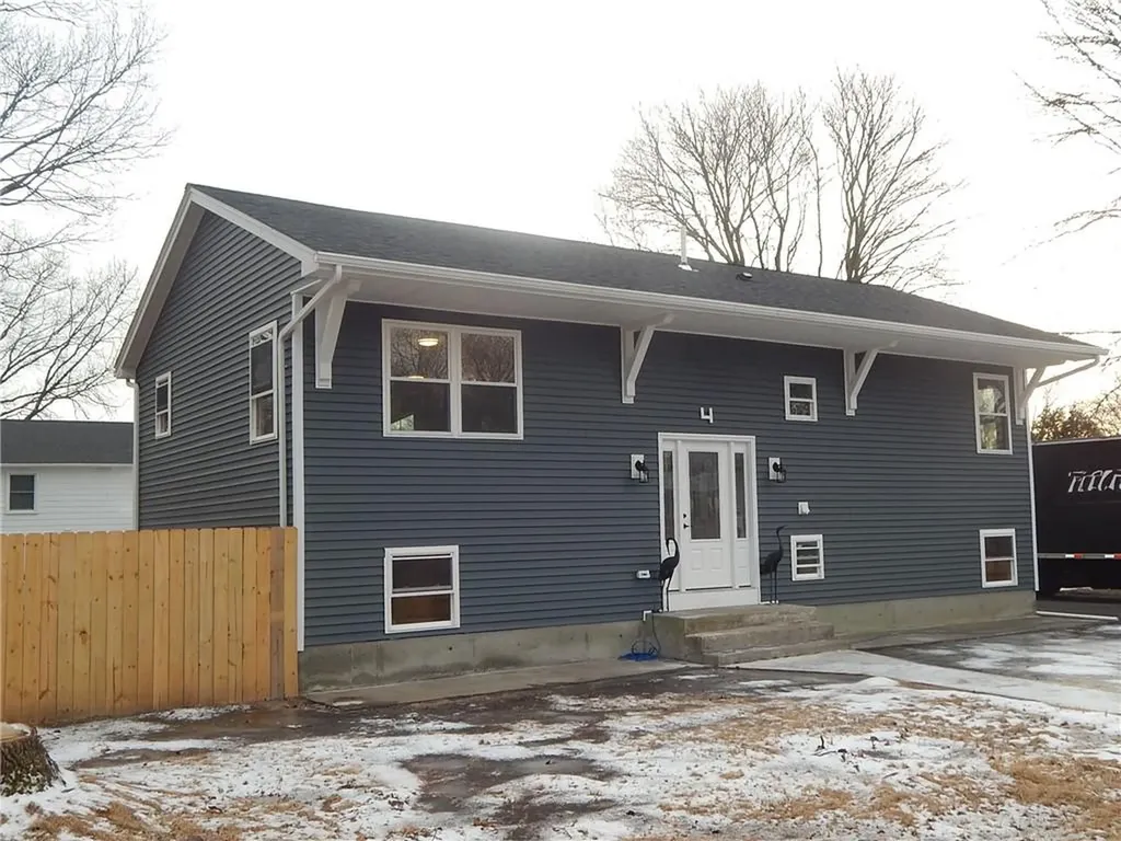 4 Waterview Avenue Warwick RI 02889