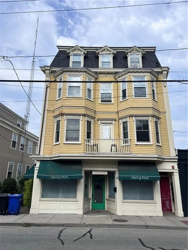 235 Spring Street Newport RI 02840