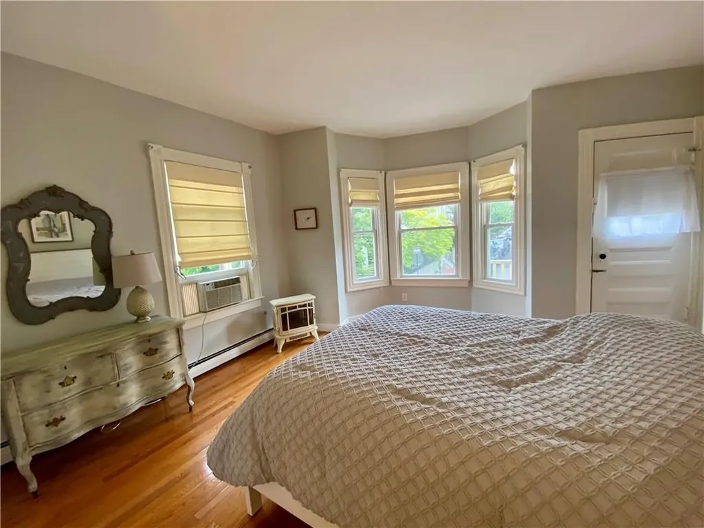 235 Spring Street Newport RI 02840