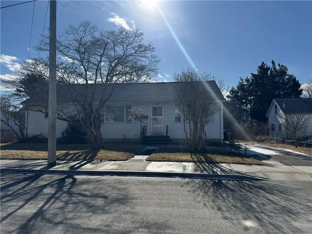 25 Benefit Street Warren RI 02885