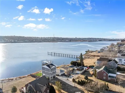 2442 Riverside Avenue Somerset MA 02726