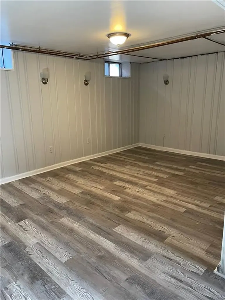 8 Crandall Street Providence RI 02908