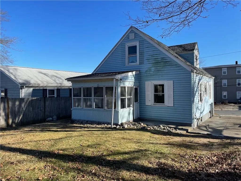 8 Crandall Street Providence RI 02908