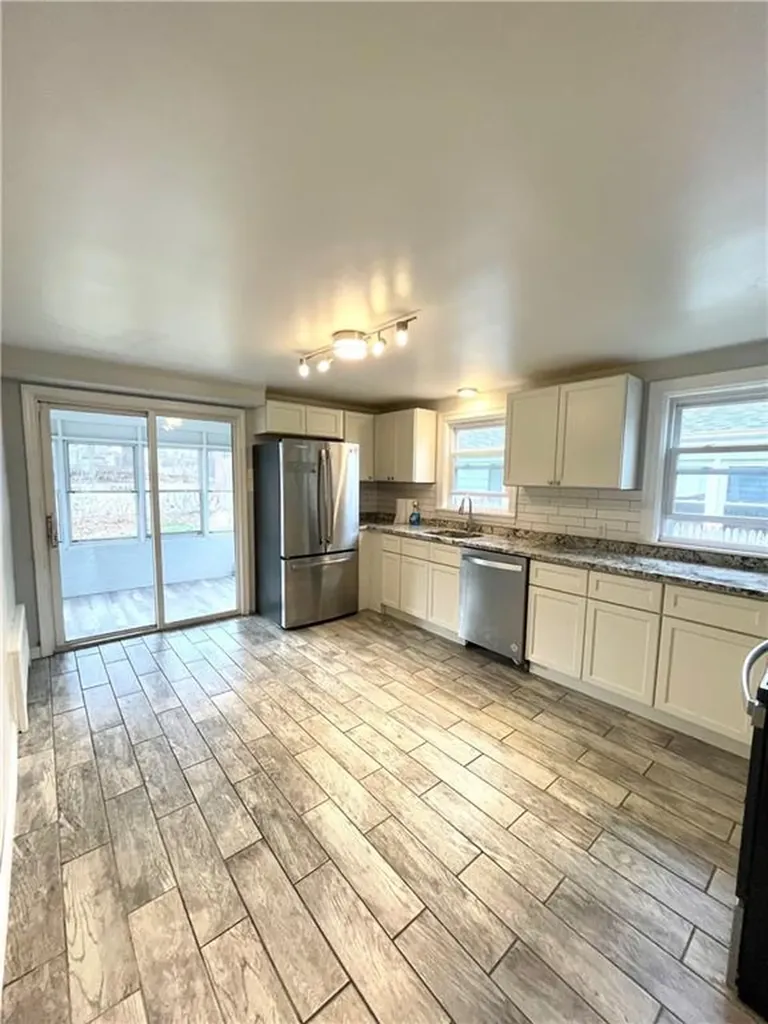 8 Crandall Street Providence RI 02908