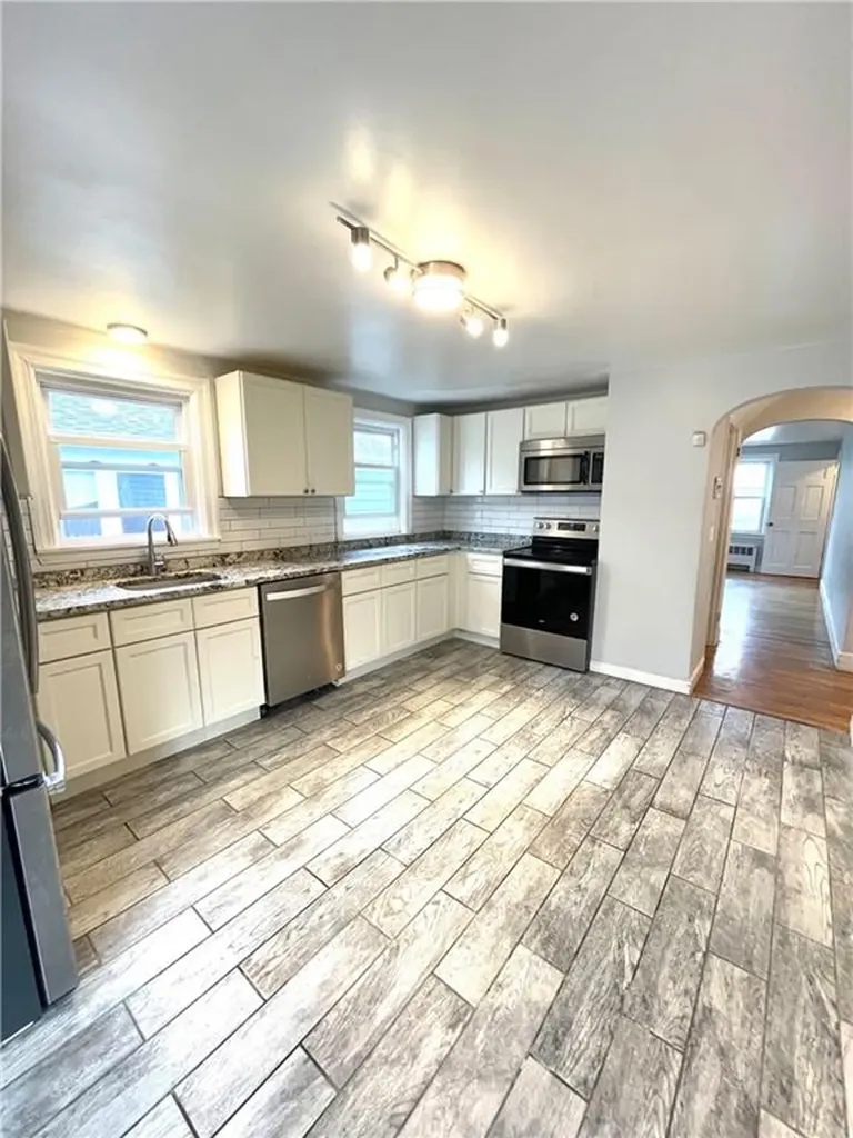 8 Crandall Street Providence RI 02908