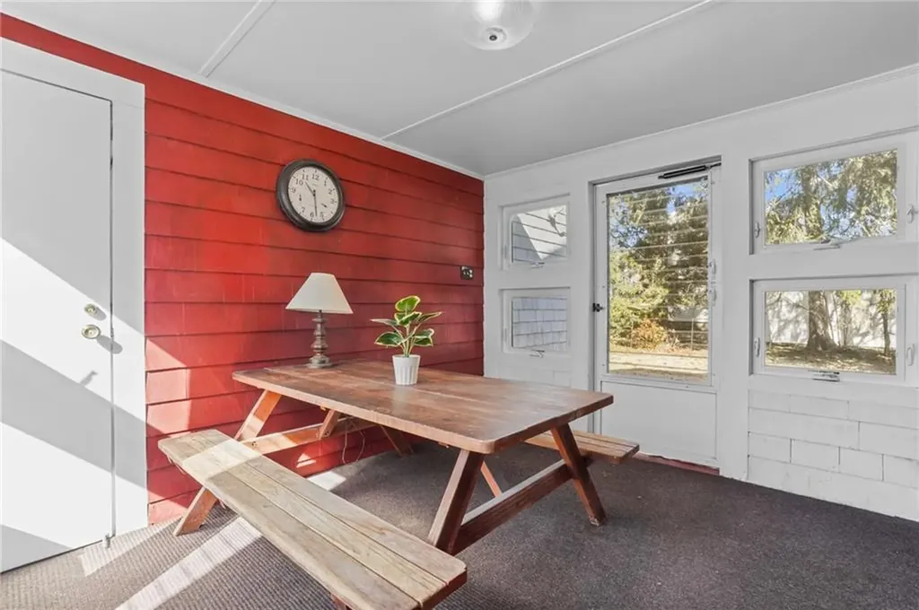 46 Lincoln Avenue Barrington RI 02806