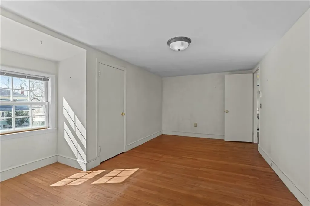 46 Lincoln Avenue Barrington RI 02806
