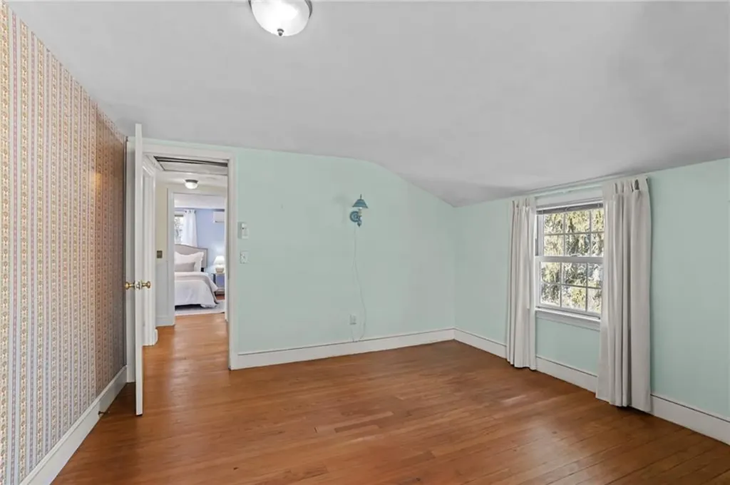46 Lincoln Avenue Barrington RI 02806