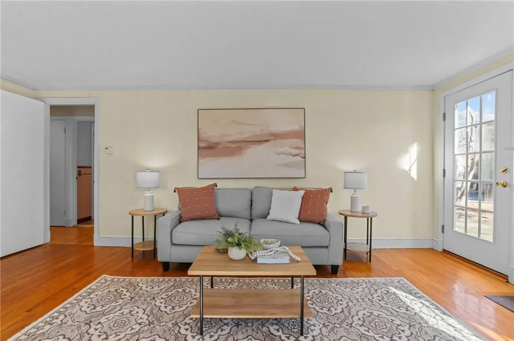 46 Lincoln Avenue Barrington RI 02806