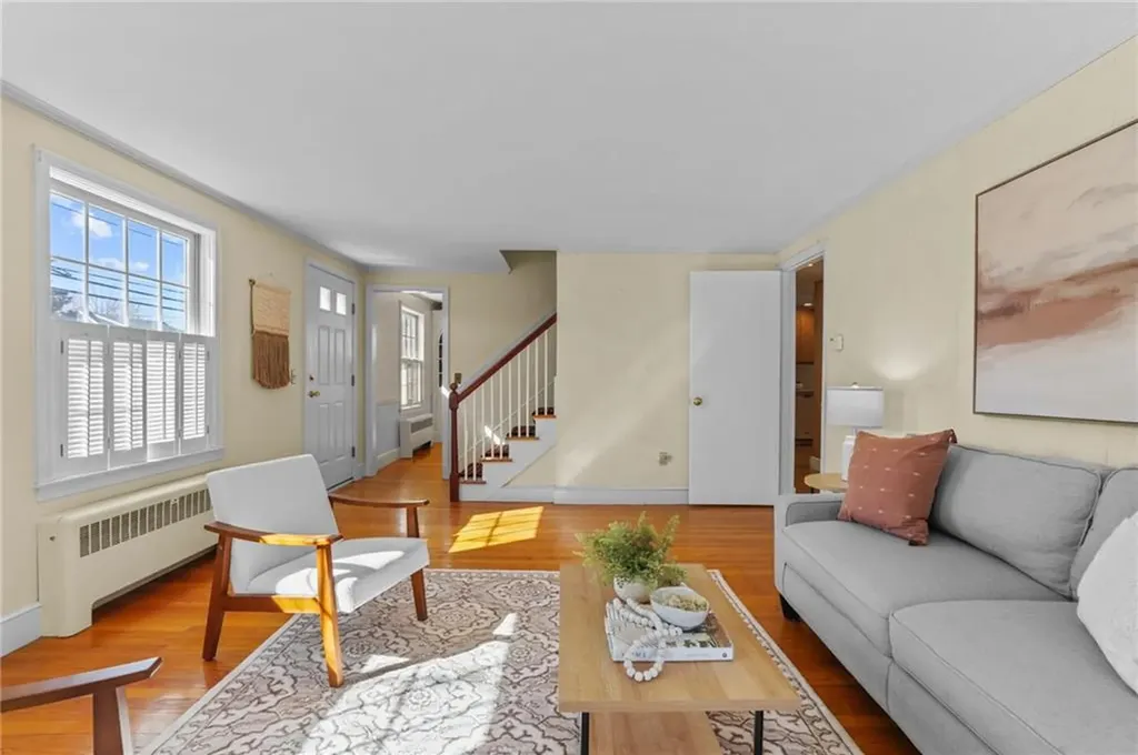 46 Lincoln Avenue Barrington RI 02806