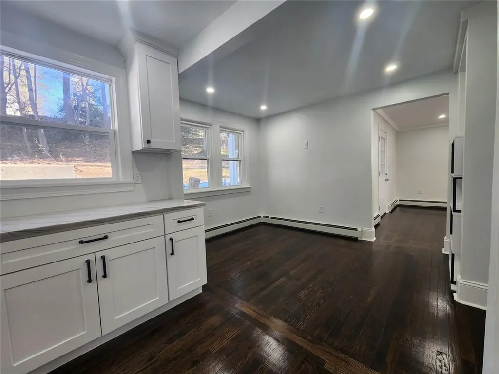 599 Harris Avenue Woonsocket RI 02895