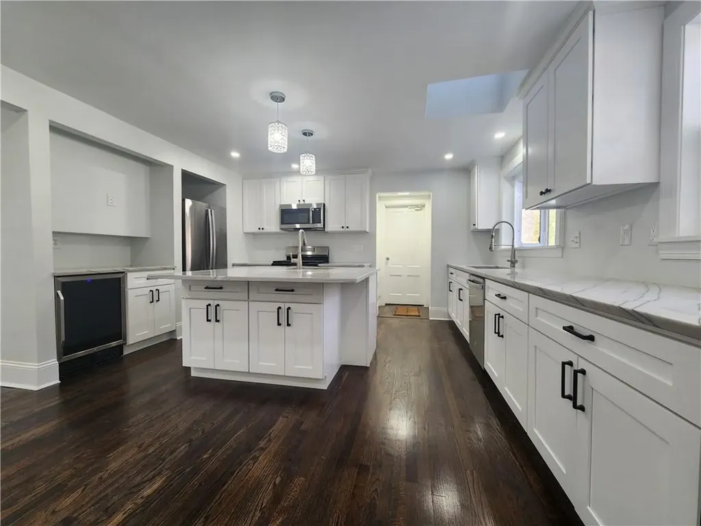 599 Harris Avenue Woonsocket RI 02895