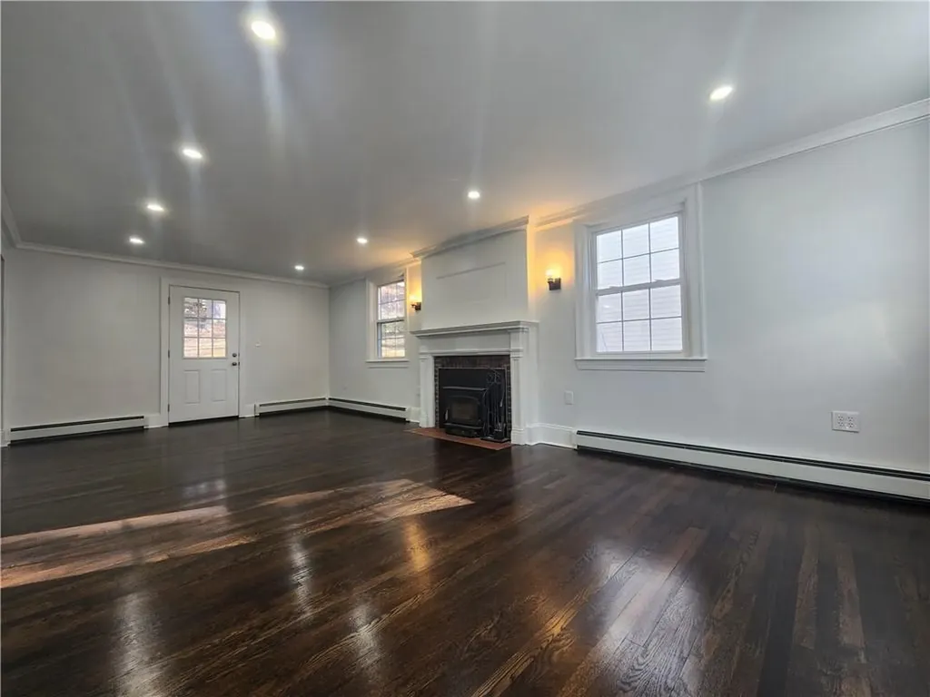 599 Harris Avenue Woonsocket RI 02895