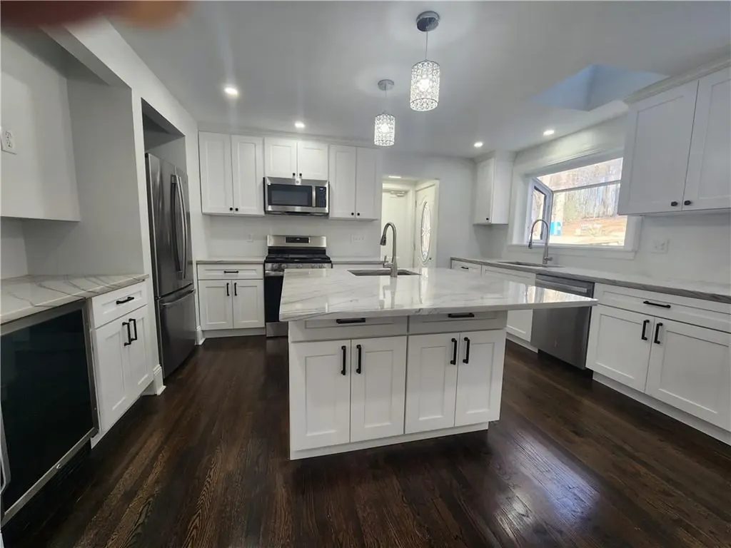 599 Harris Avenue Woonsocket RI 02895