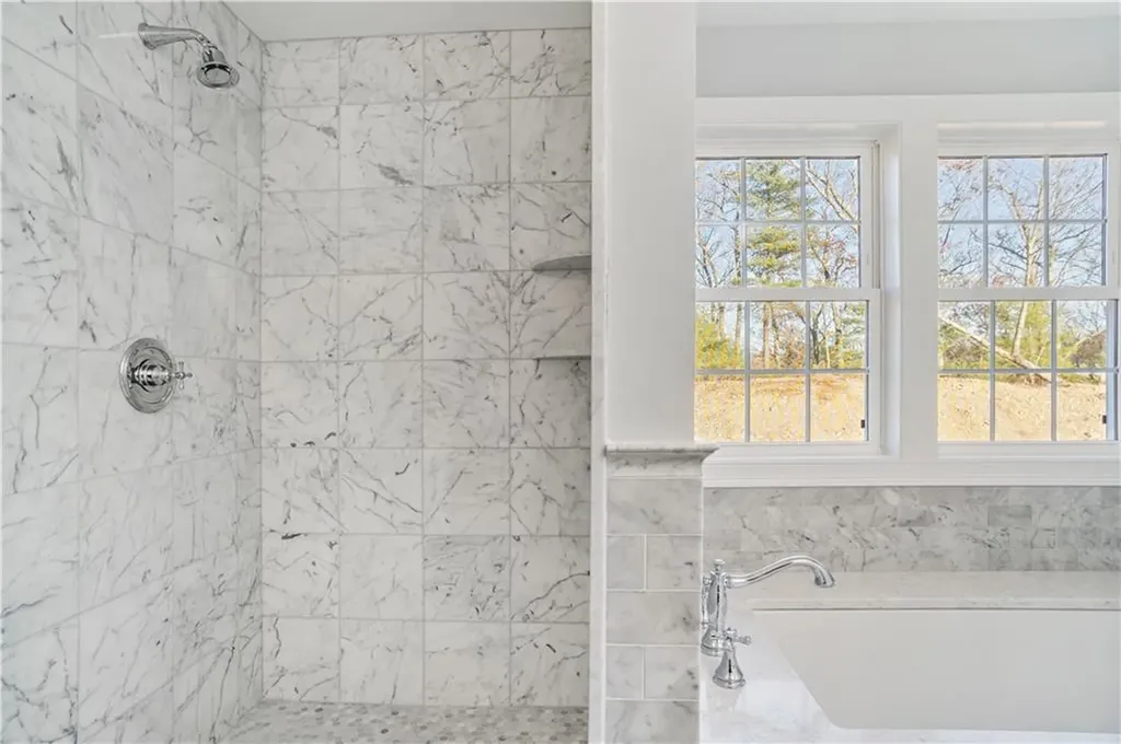 118 Cardinal Road Cranston RI 02921