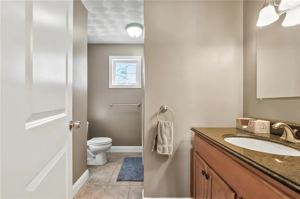 110 Winter Avenue Warwick RI 02889
