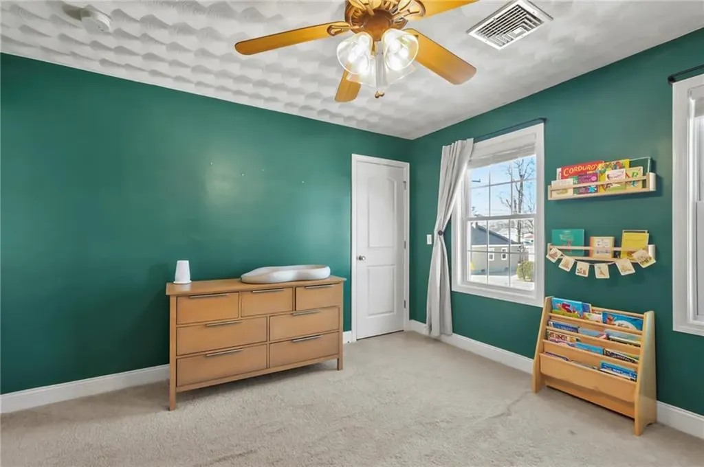 110 Winter Avenue Warwick RI 02889